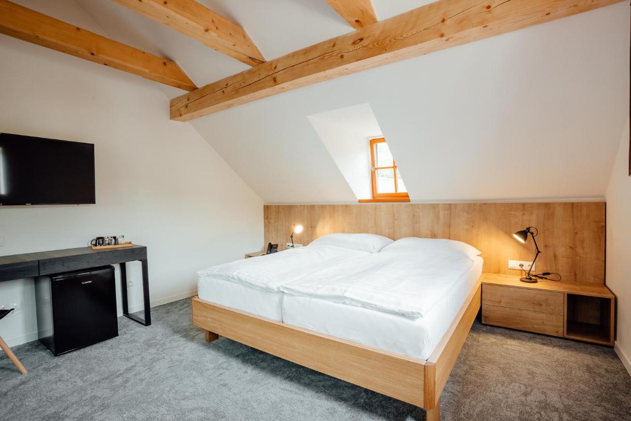 Resla Residence I, Ii, Banská Štiavnica エクステリア 写真