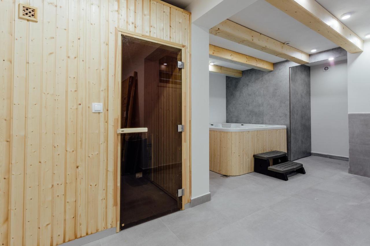 Resla Residence I, Ii, Banská Štiavnica エクステリア 写真