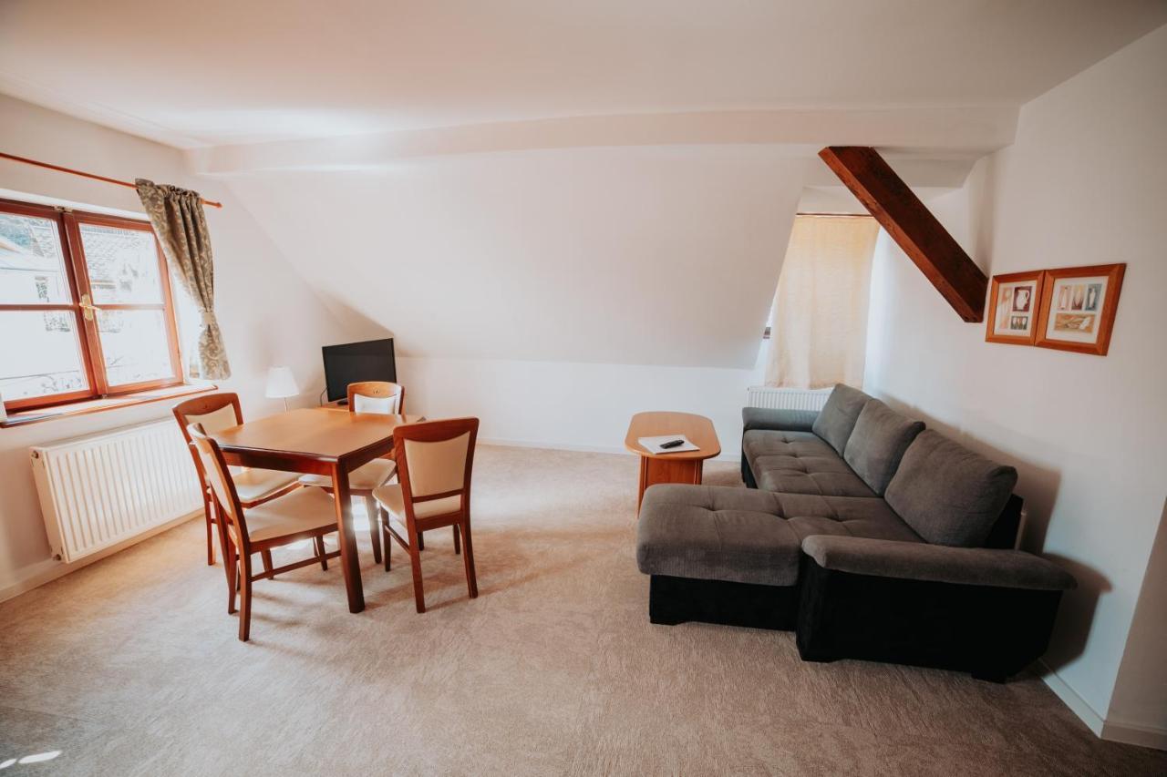 Resla Residence I, Ii, Banská Štiavnica エクステリア 写真