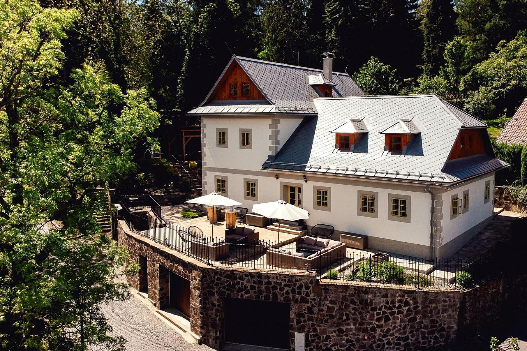 Resla Residence I, Ii, Banská Štiavnica エクステリア 写真